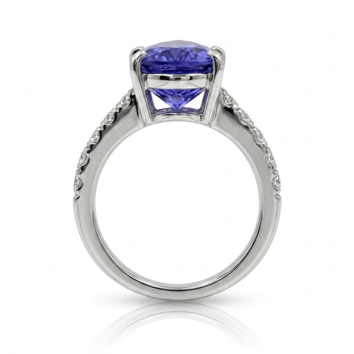 Tanzanite 11.10ct tw Ring with 0.52ct tw Diamonds in 14kt Gold