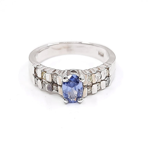 Tanzanite 0.50 ct tw Ring with 0.20ct tw Diamonds in 14kt Gold