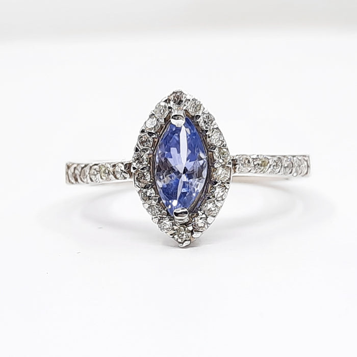 Tanzanite 0.50 ct tw Ring with 0.30ct tw Diamonds in 14kt Gold