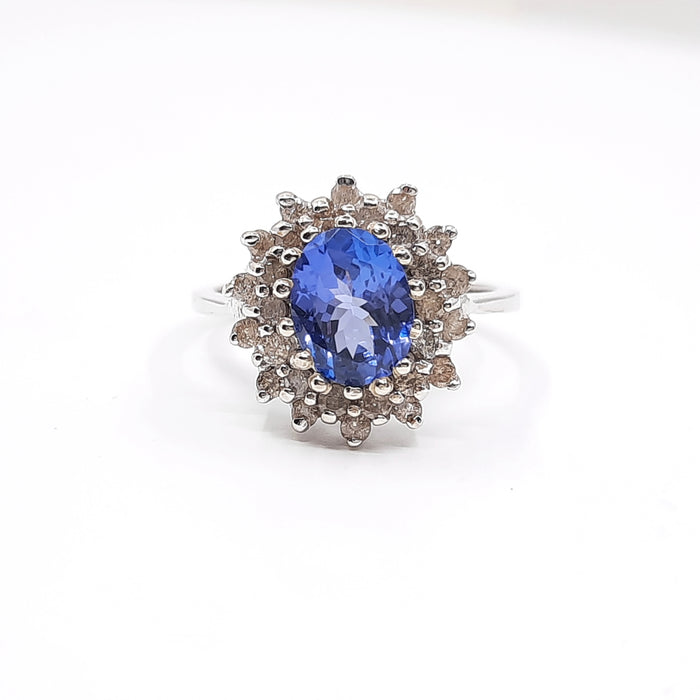 Tanzanite 1.35ct tw Ring with 0.11ct tw Diamonds in 14kt Gold